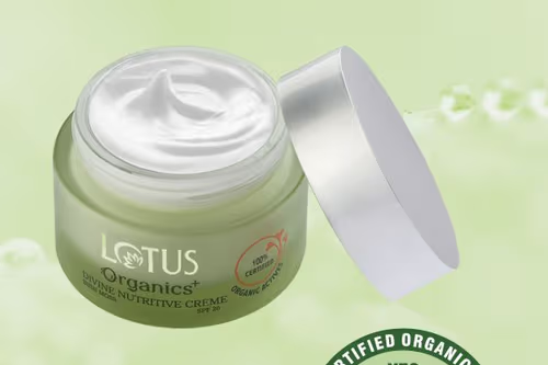 The Best Face Creams in India for Dry, Oily, Sensitive, and Acne-Prone Skin best face creams in india, top face creams in india, face cream for dry skin in india, face cream for oily skin in india