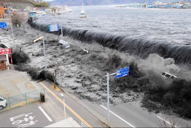 Top 10 Deadliest Tsunamis In The History deadliest tsunamis,Tsunamis,Top 10 Tsunamis