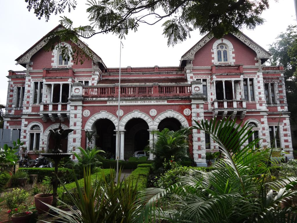 Top 10 Biggest Libraries in India biggest libraries in india, Top 10 Biggest Libraries in India, library, books