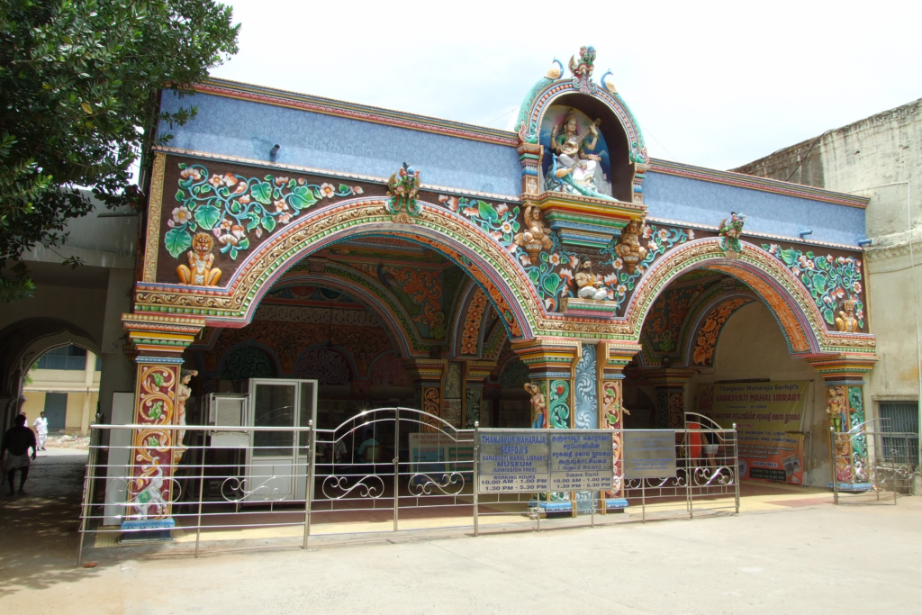 Top 10 Biggest Libraries in India biggest libraries in india, Top 10 Biggest Libraries in India, library, books