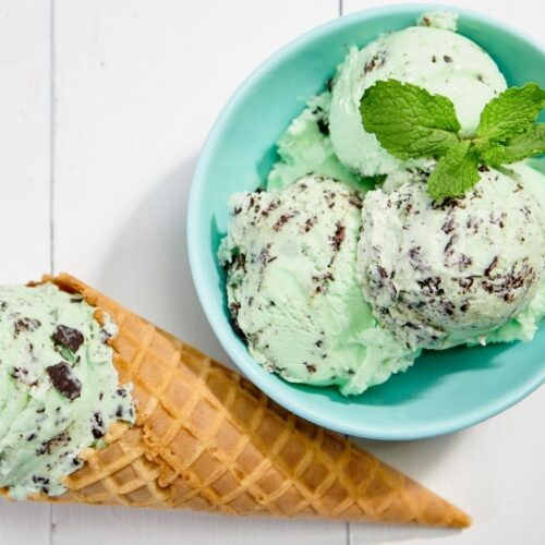 Top 10 Ice Cream Flavors That Will Drool You Top 10 Ice Cream Flavors,Top 10 Ice Cream Flavors Around The World,butter pecan,chocolate,mint chocolate chip