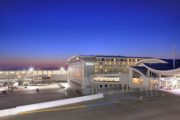 Top 10 Airport Hotels With Runway Views That You'll Love airport hotels,airport hotels with runway views,best airport hotels with runway views,hotels near airport with runway views